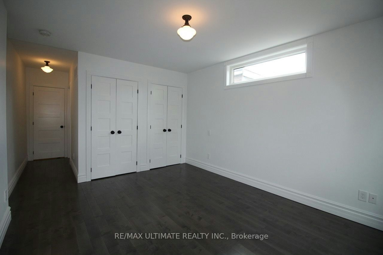 Upper-122 Boultbee Avenue, Toronto, ON, M4J 1B4 - 7