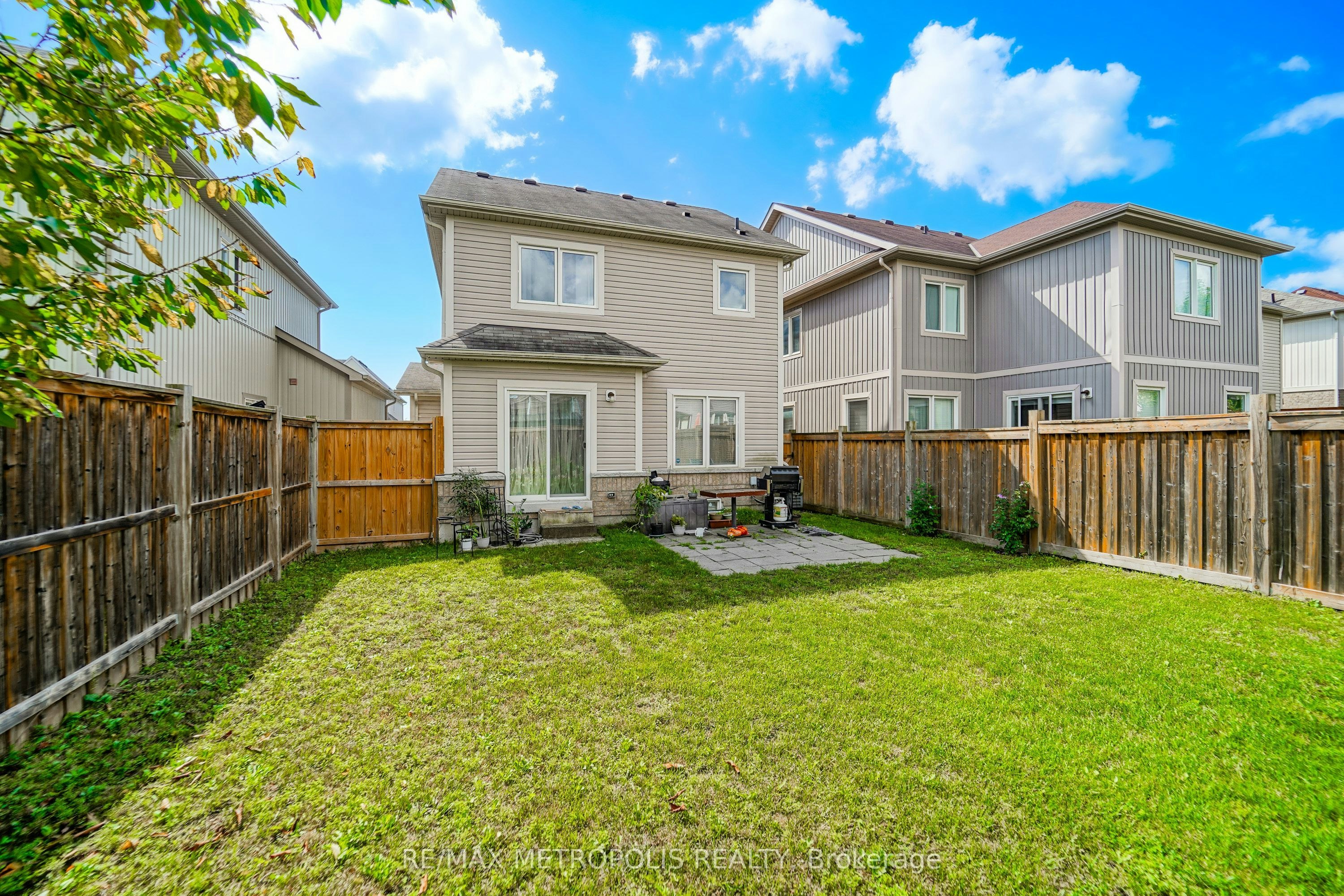 14 Richard Davies Crescent, Clarington, ON, L1C 0N9 - 15