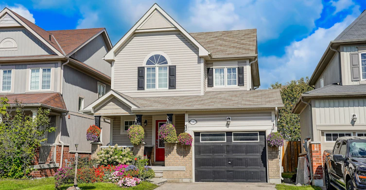 14 Richard Davies Crescent, Clarington, ON, L1C 0N9 - 2