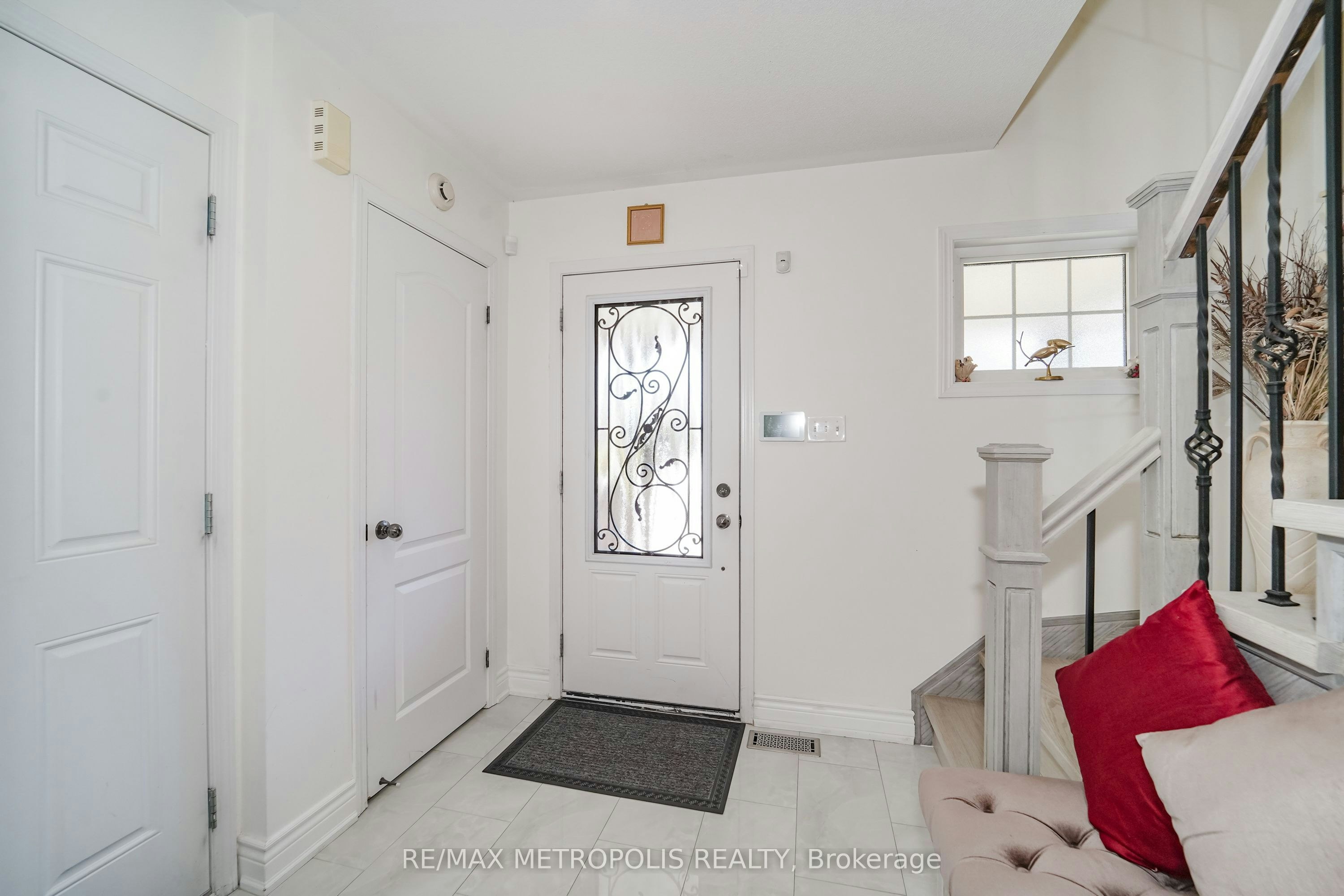 14 Richard Davies Crescent, Clarington, ON, L1C 0N9 - 19
