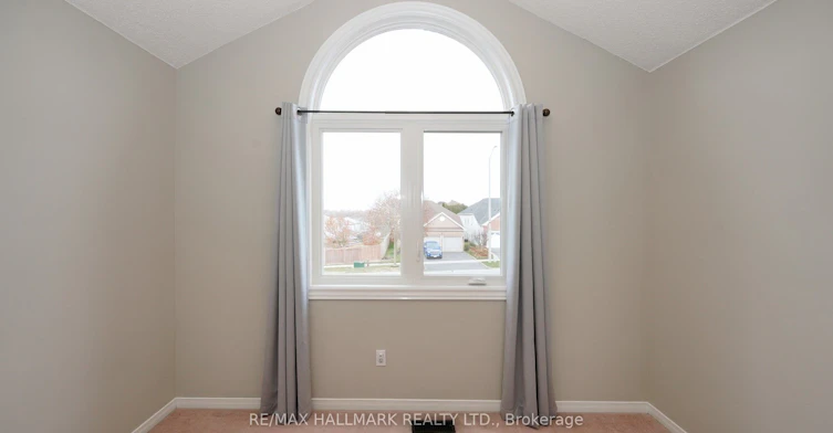 Upper-1035 Beatrice Street E, Oshawa, ON, L1K 2L3 - 28