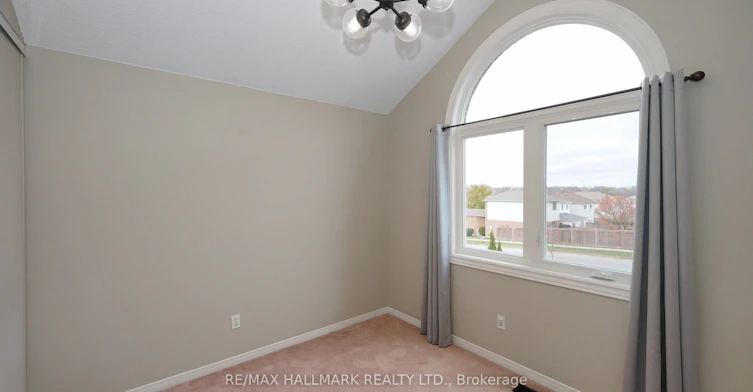 Upper-1035 Beatrice Street E, Oshawa, ON, L1K 2L3 - 29