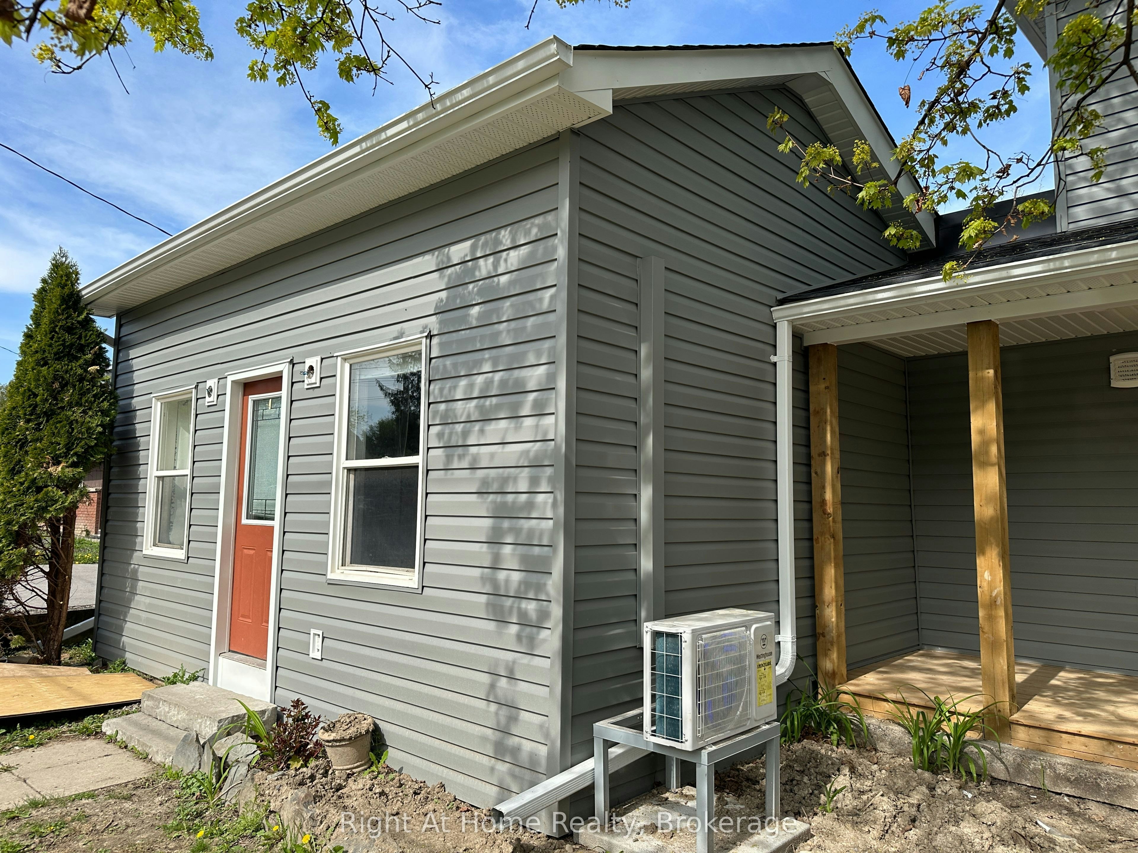 Unit B-1119 King Street, Whitby, ON, L1N 5A9