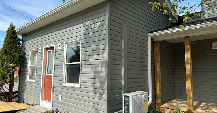 Unit B-1119 King Street, Whitby, ON, L1N 5A9