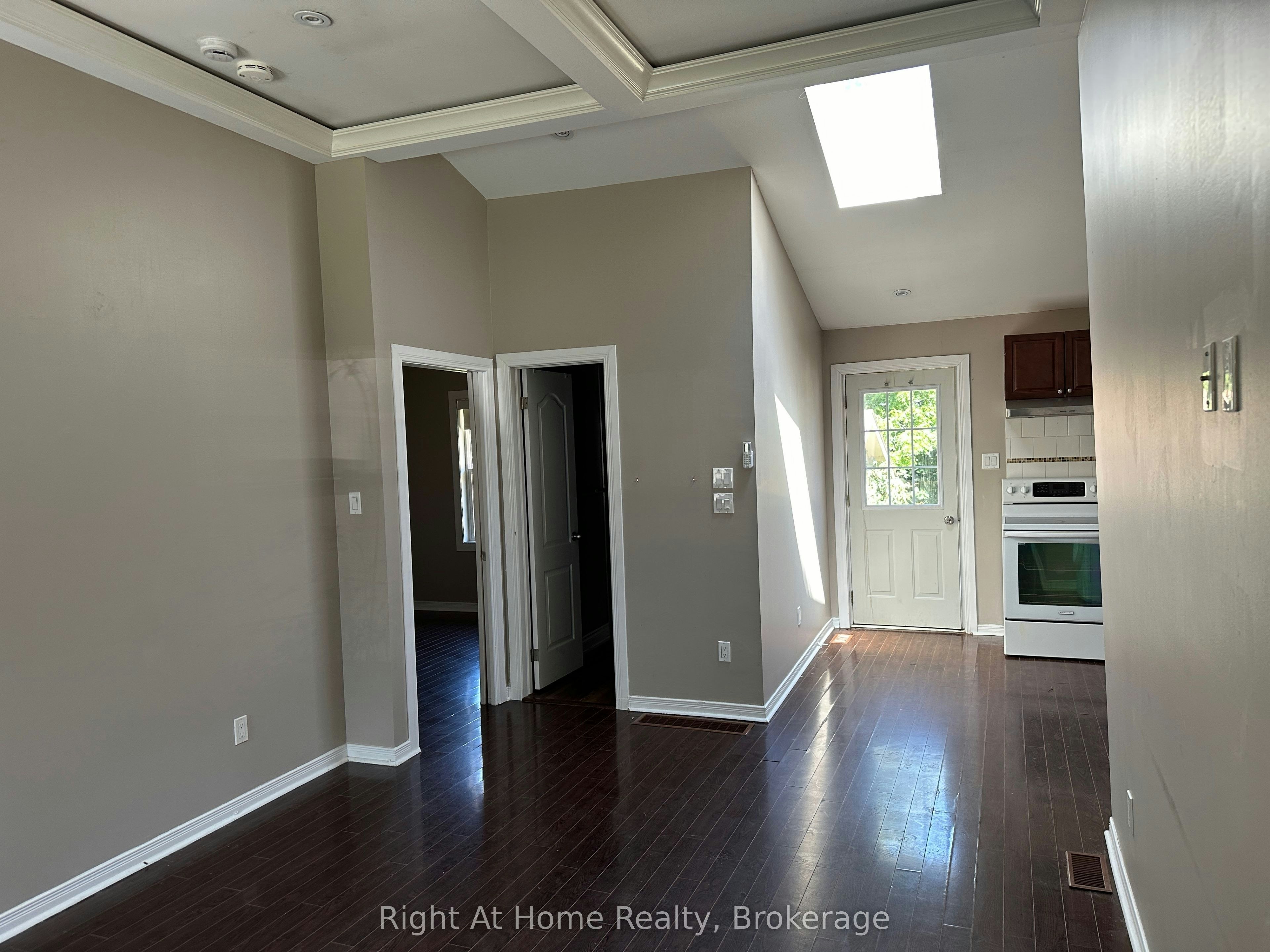 Unit B-1119 King Street, Whitby, ON, L1N 5A9 - 4