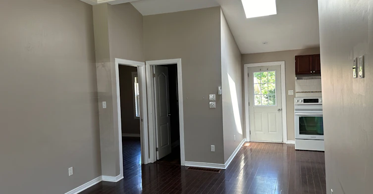 Unit B-1119 King Street, Whitby, ON, L1N 5A9 - 4