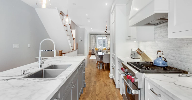 64 West Avenue, Toronto, ON, M4M 2L8 - 13