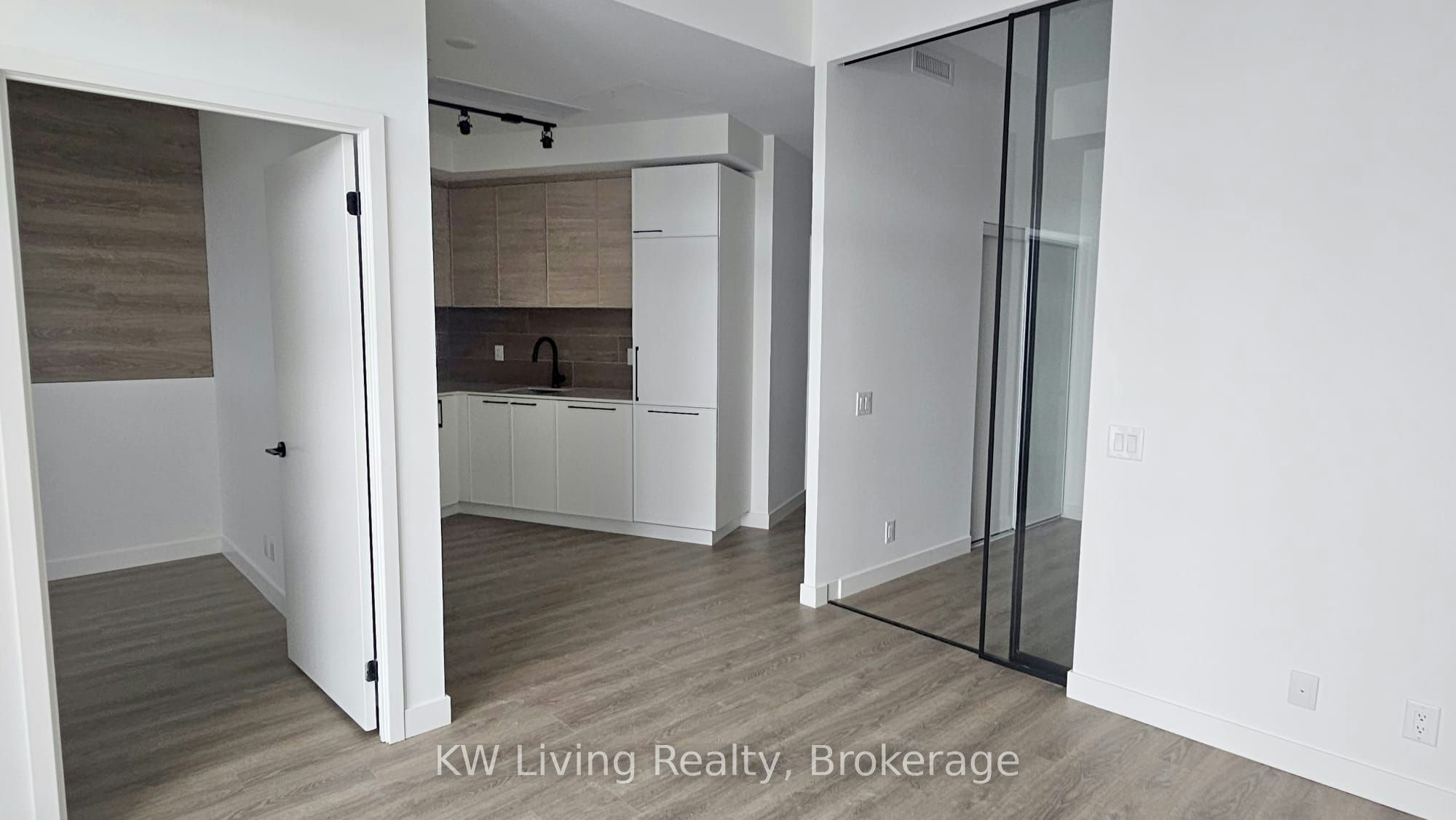 1608-1050 Eastern Avenue, Toronto, ON, M4L 0B7 - 7