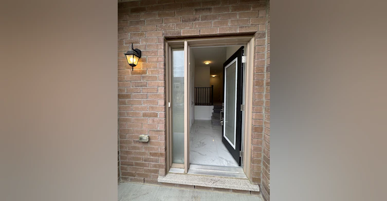 2031 Cameron Lott Crescent, Oshawa, ON, L1L 0S1 - 2