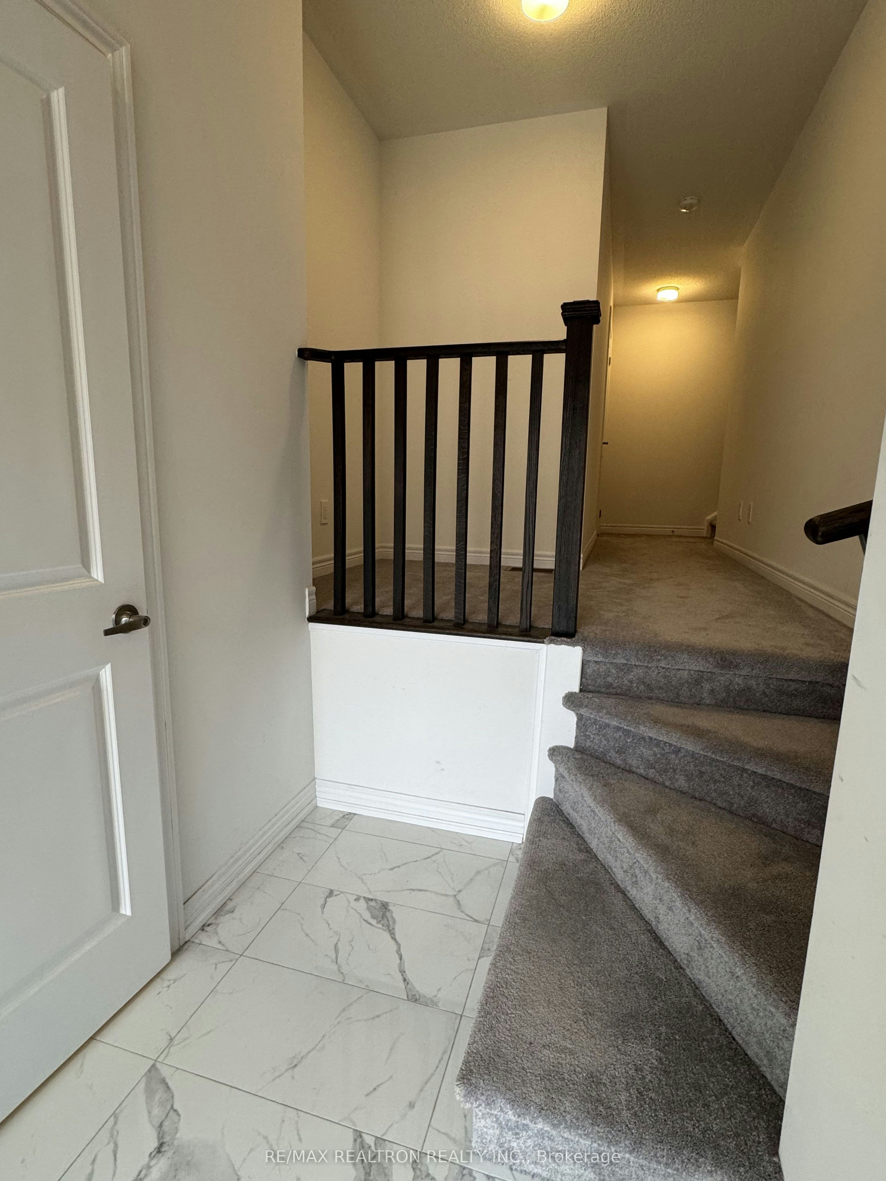 2031 Cameron Lott Crescent, Oshawa, ON, L1L 0S1 - 4