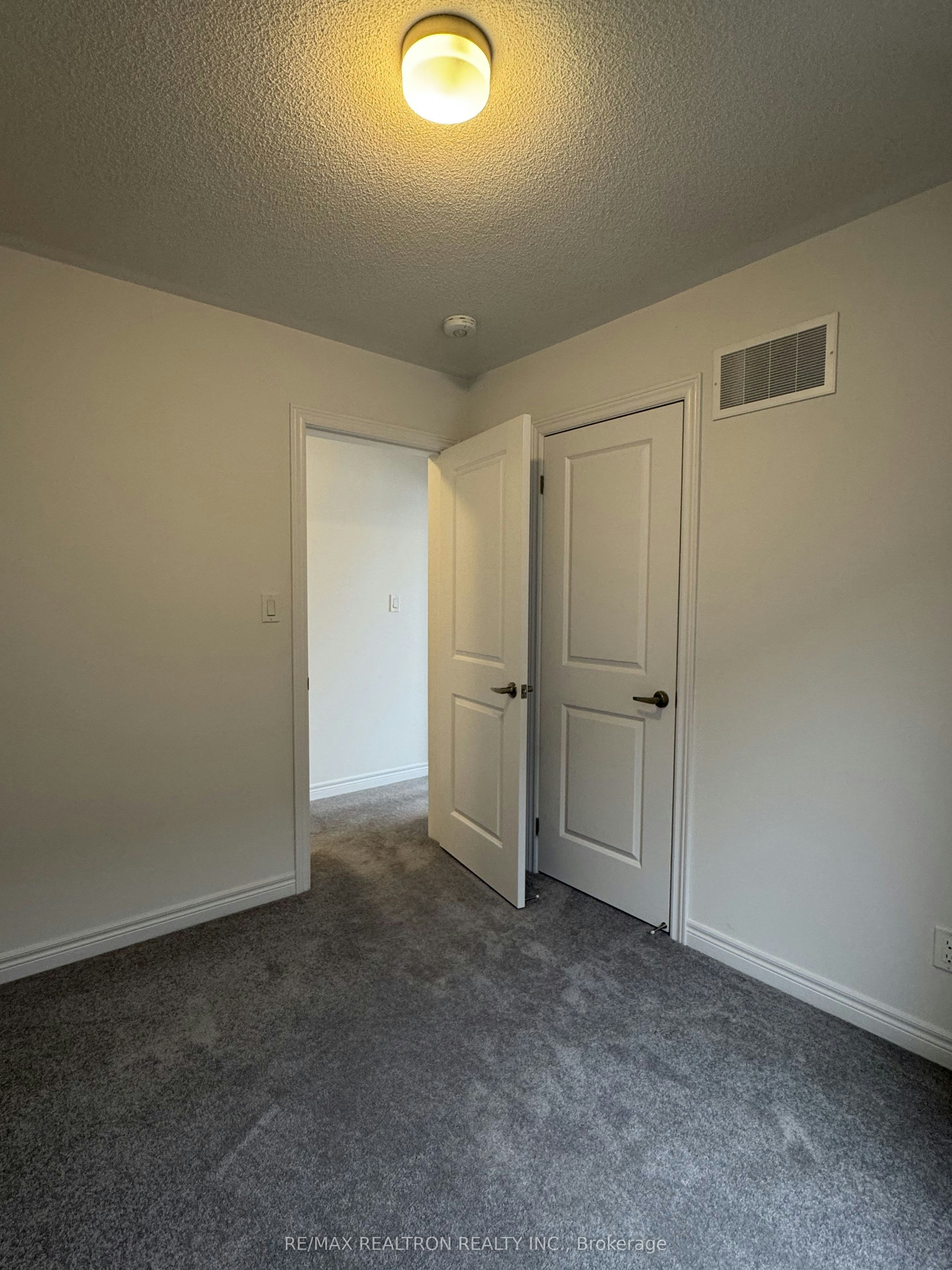 2031 Cameron Lott Crescent, Oshawa, ON, L1L 0S1 - 31
