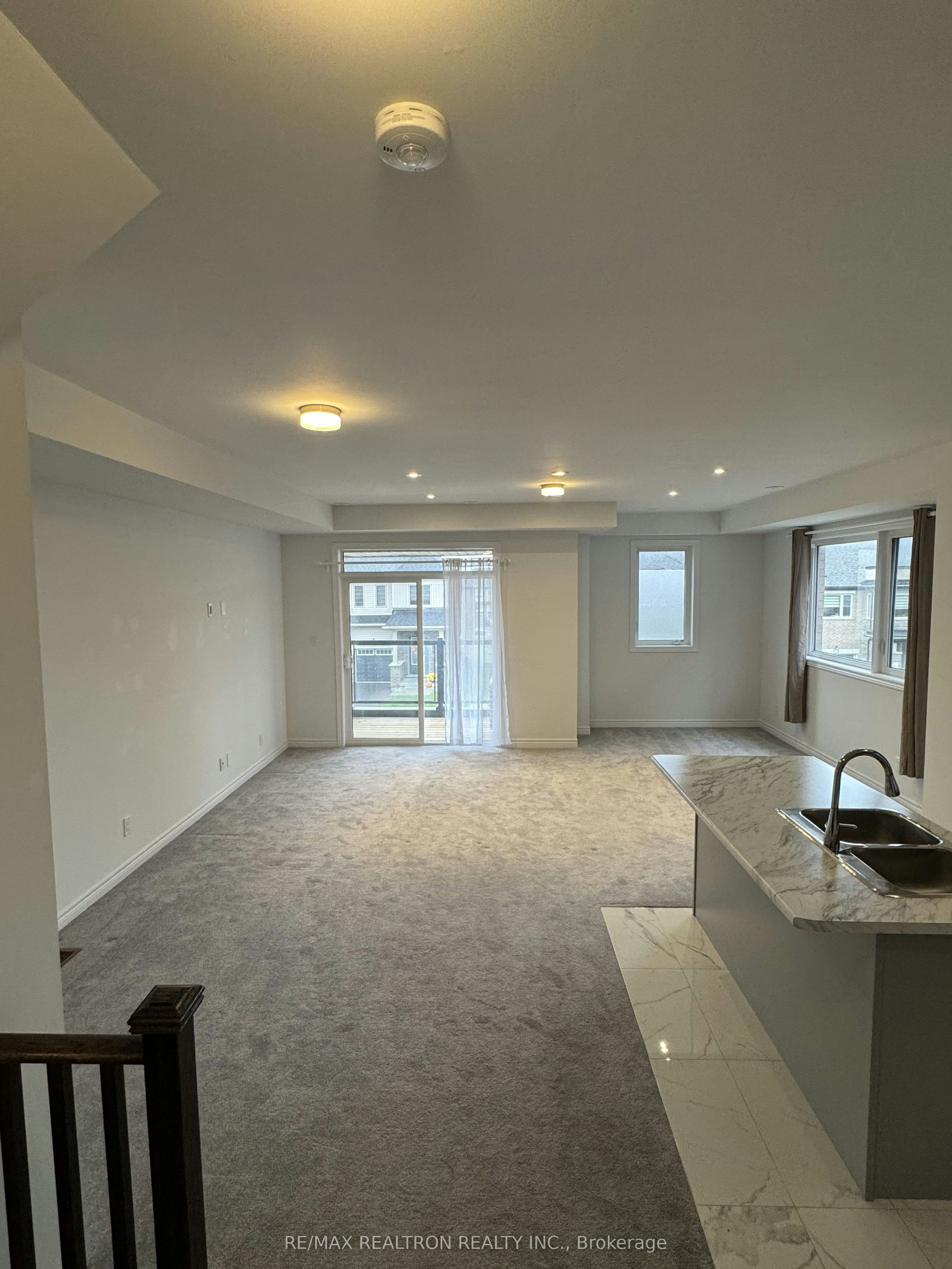 2031 Cameron Lott Crescent, Oshawa, ON, L1L 0S1 - 43