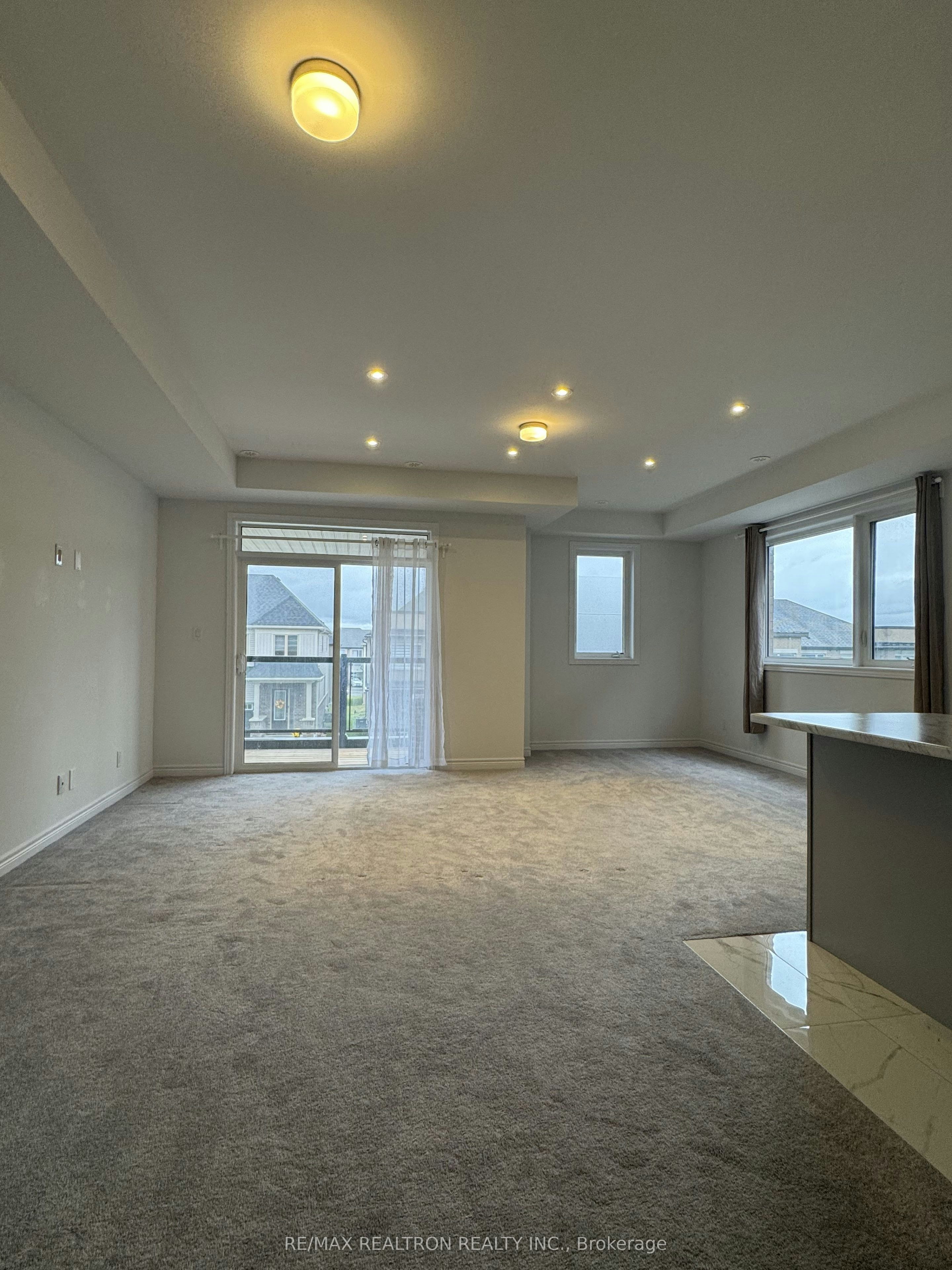 2031 Cameron Lott Crescent, Oshawa, ON, L1L 0S1 - 7