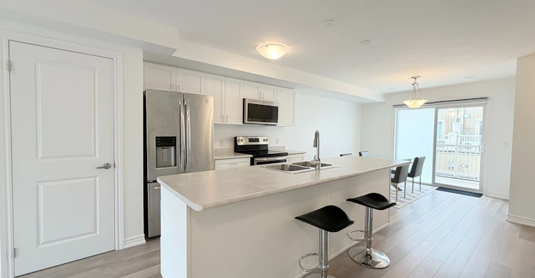 5-2500 Hill Rise Court, Oshawa, ON, L1L 0J5 - 9