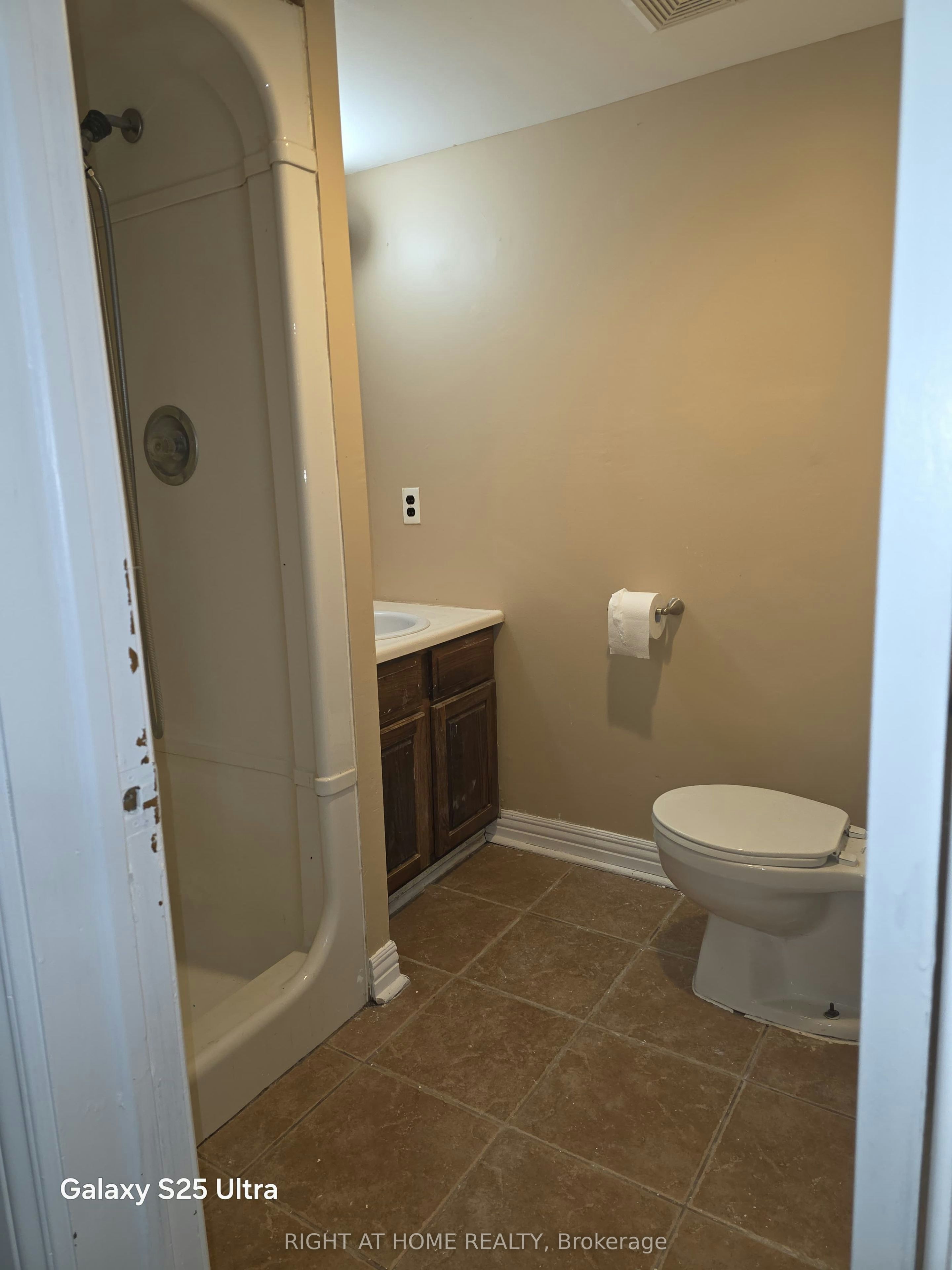 Basement-1715 Rossland Road E, Whitby, ON, L1N 3P1 - 10