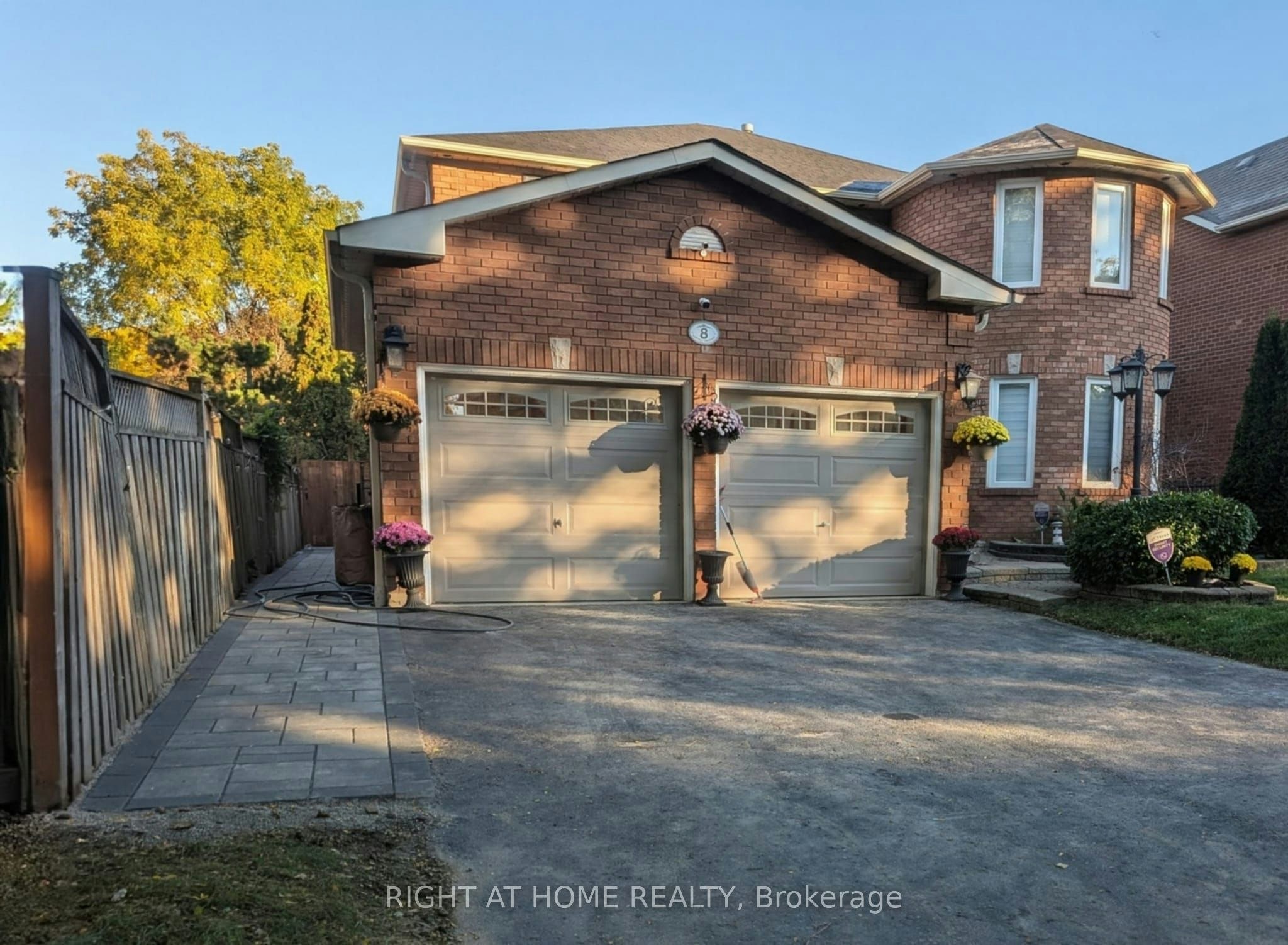Bsmt-8 Mantell Crescent, Ajax, ON, L1T 3N6