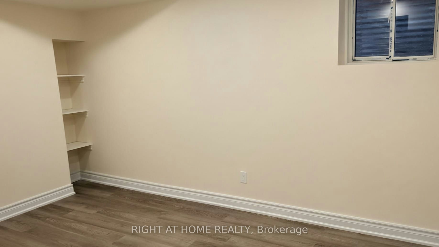 Bsmt-8 Mantell Crescent, Ajax, ON, L1T 3N6 - 11