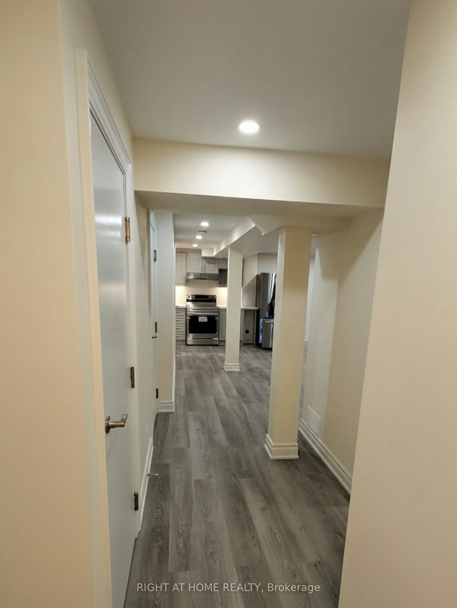 Bsmt-8 Mantell Crescent, Ajax, ON, L1T 3N6 - 7