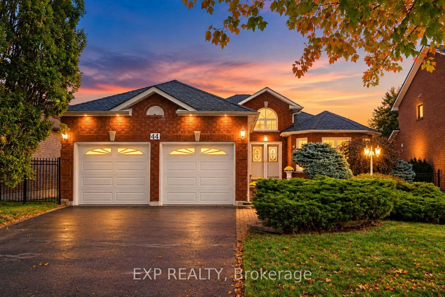 44 Finnegan Place, Whitby, ON, L1R 2K9