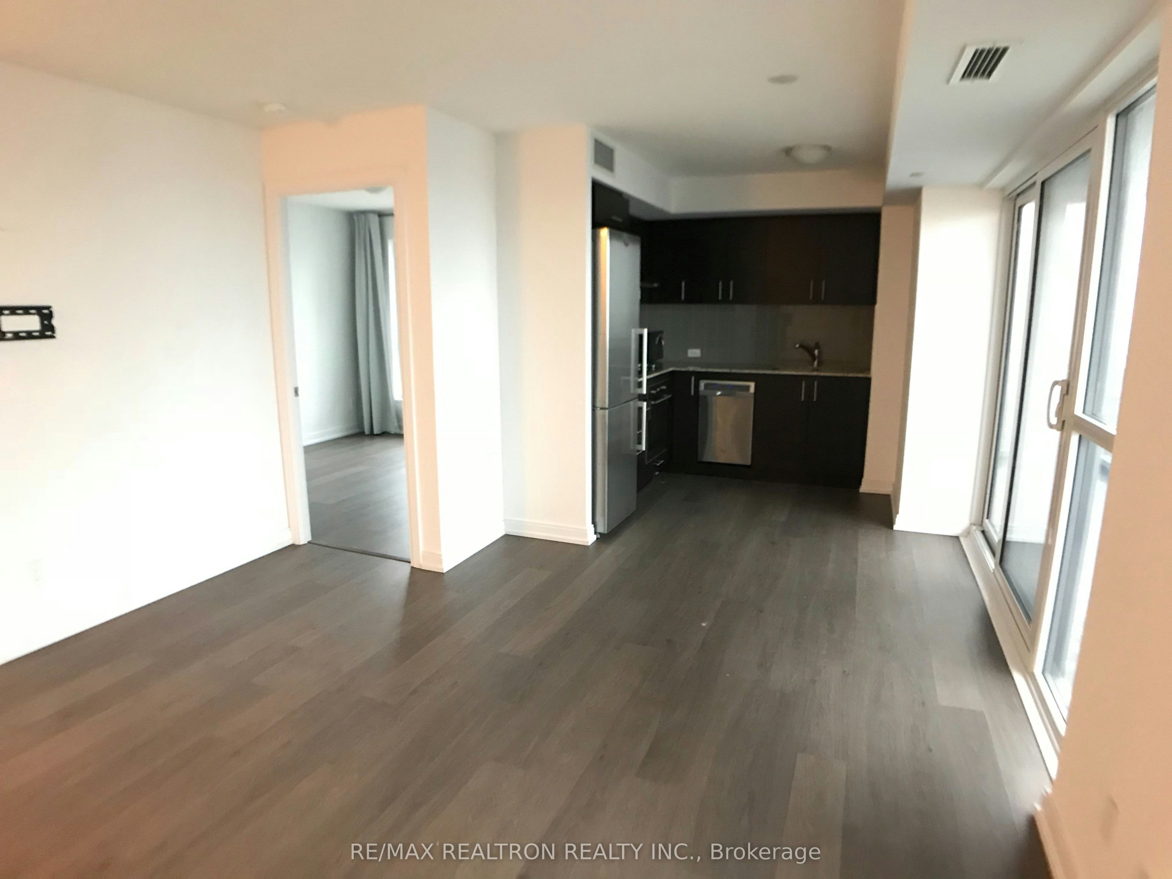 1602-225 Village Green Square, Toronto, ON, M1S 0L3 - 4