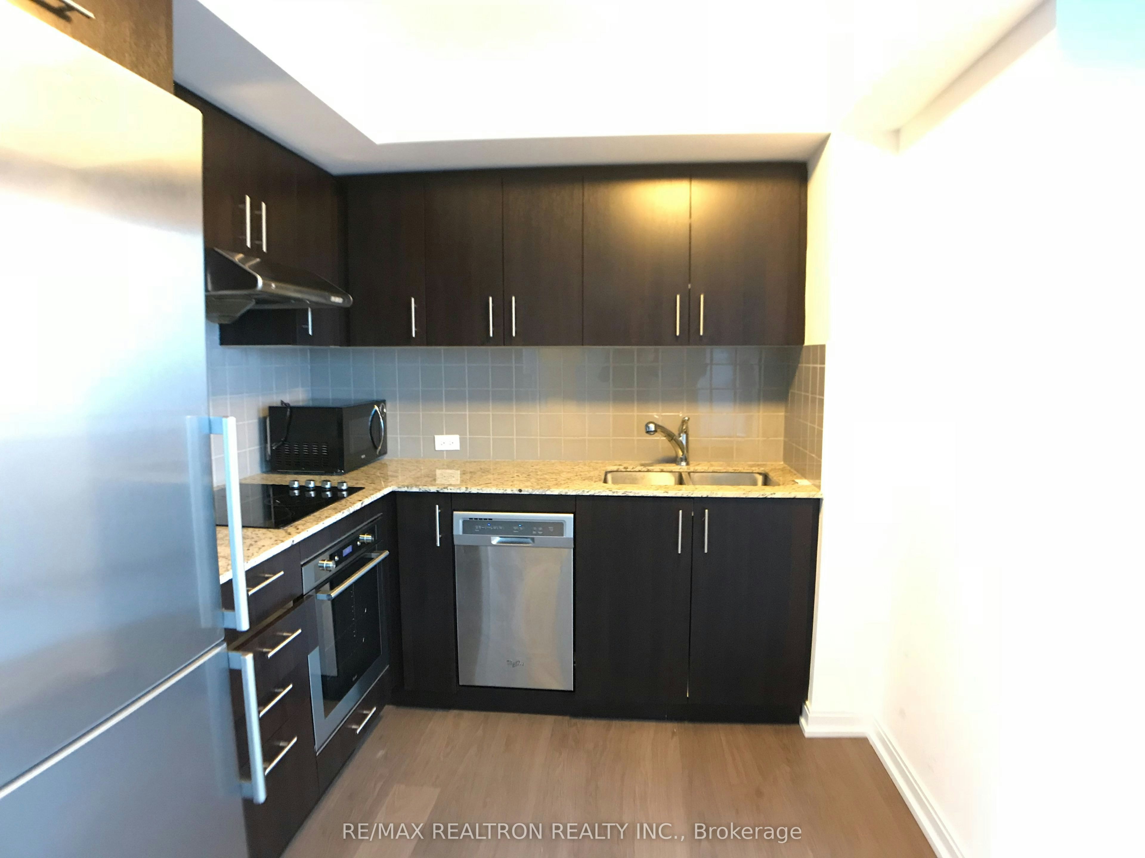 1602-225 Village Green Square, Toronto, ON, M1S 0L3 - 6