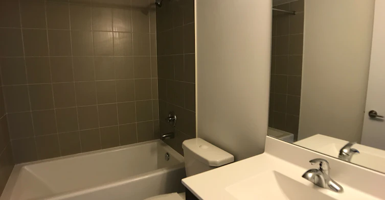 1602-225 Village Green Square, Toronto, ON, M1S 0L3 - 10