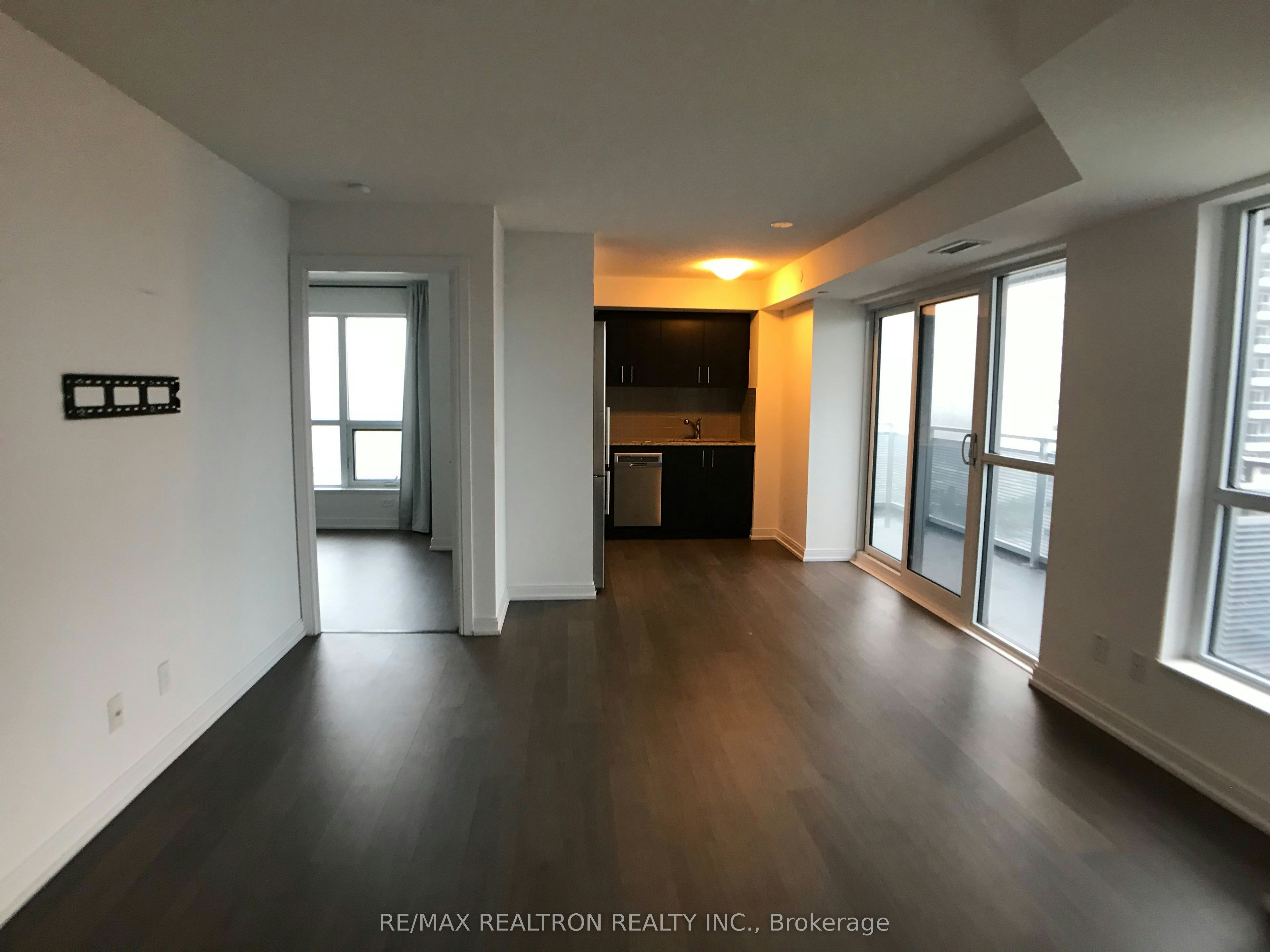 1602-225 Village Green Square, Toronto, ON, M1S 0L3 - 9