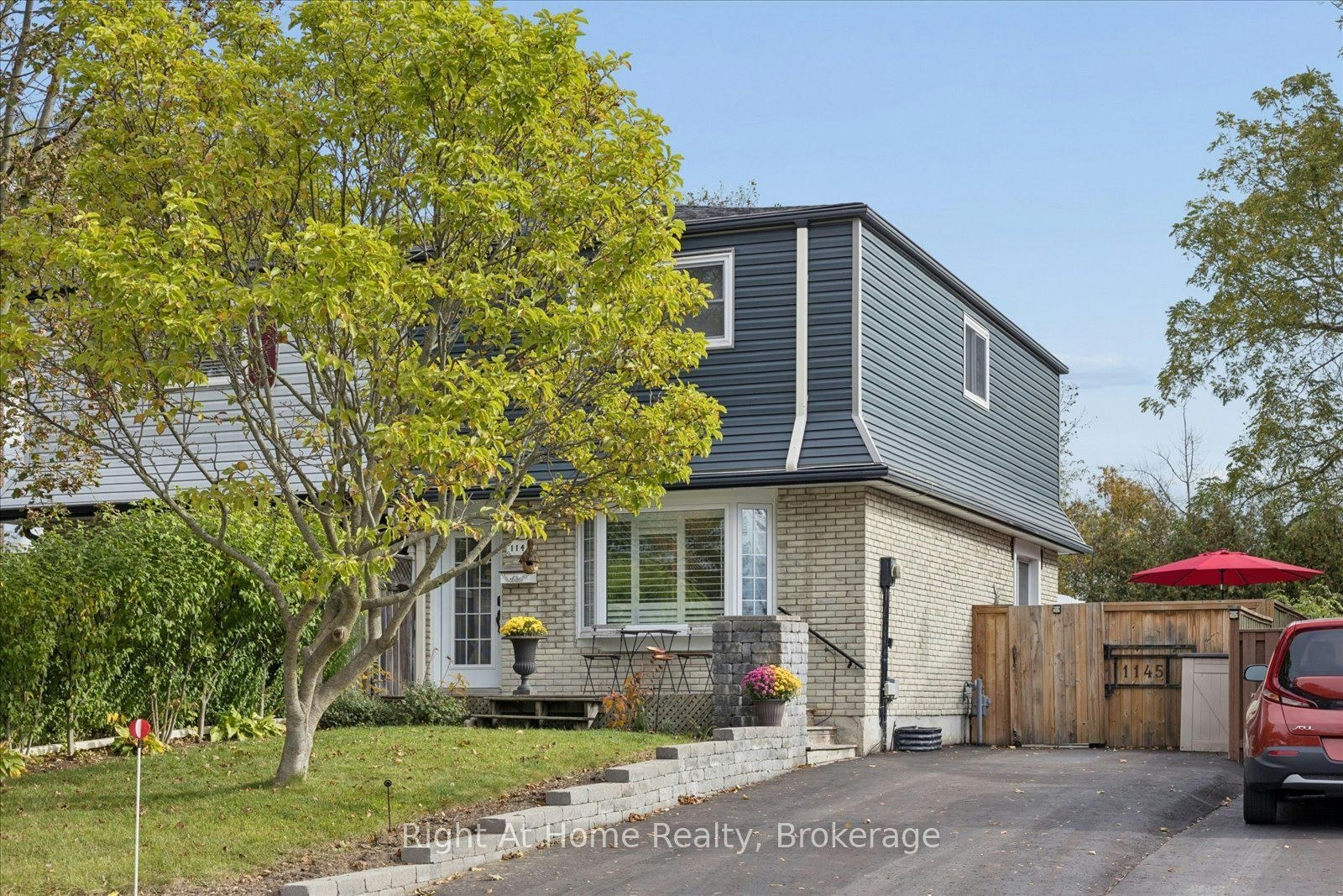 1145 Valley Court, Oshawa, ON, L1J 3M4
