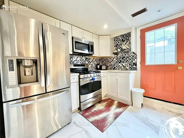 Lower-66 Overlord Crescent, Toronto, ON, M1B 4P2 - 3