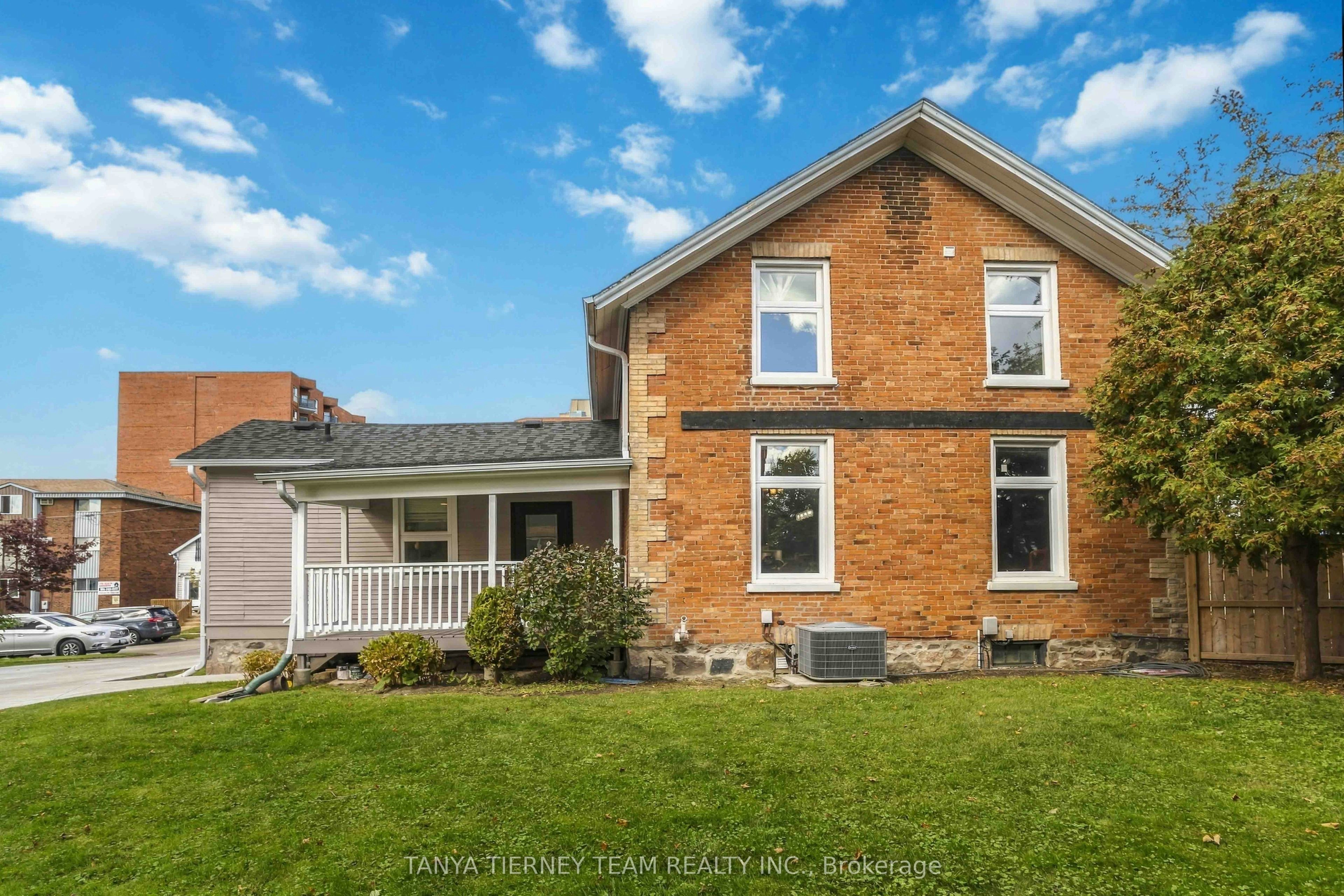 Upper-168 Centre Street S, Oshawa, ON, L1H 4A6 - 22