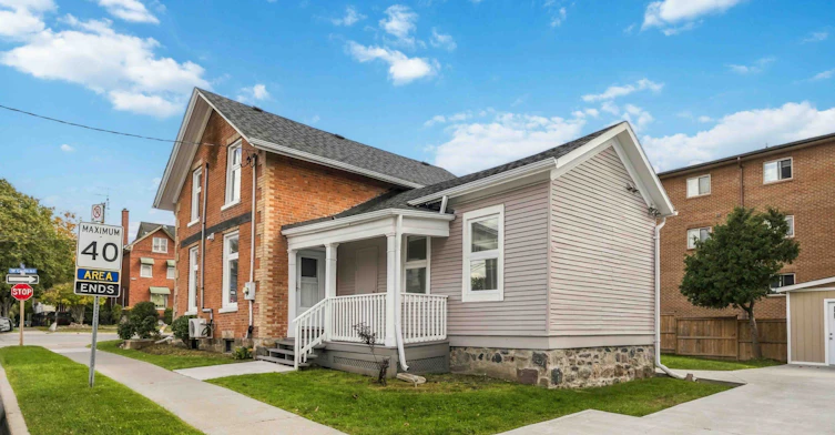 Upper-168 Centre Street S, Oshawa, ON, L1H 4A6 - 25