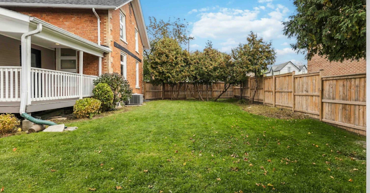 Upper-168 Centre Street S, Oshawa, ON, L1H 4A6 - 20