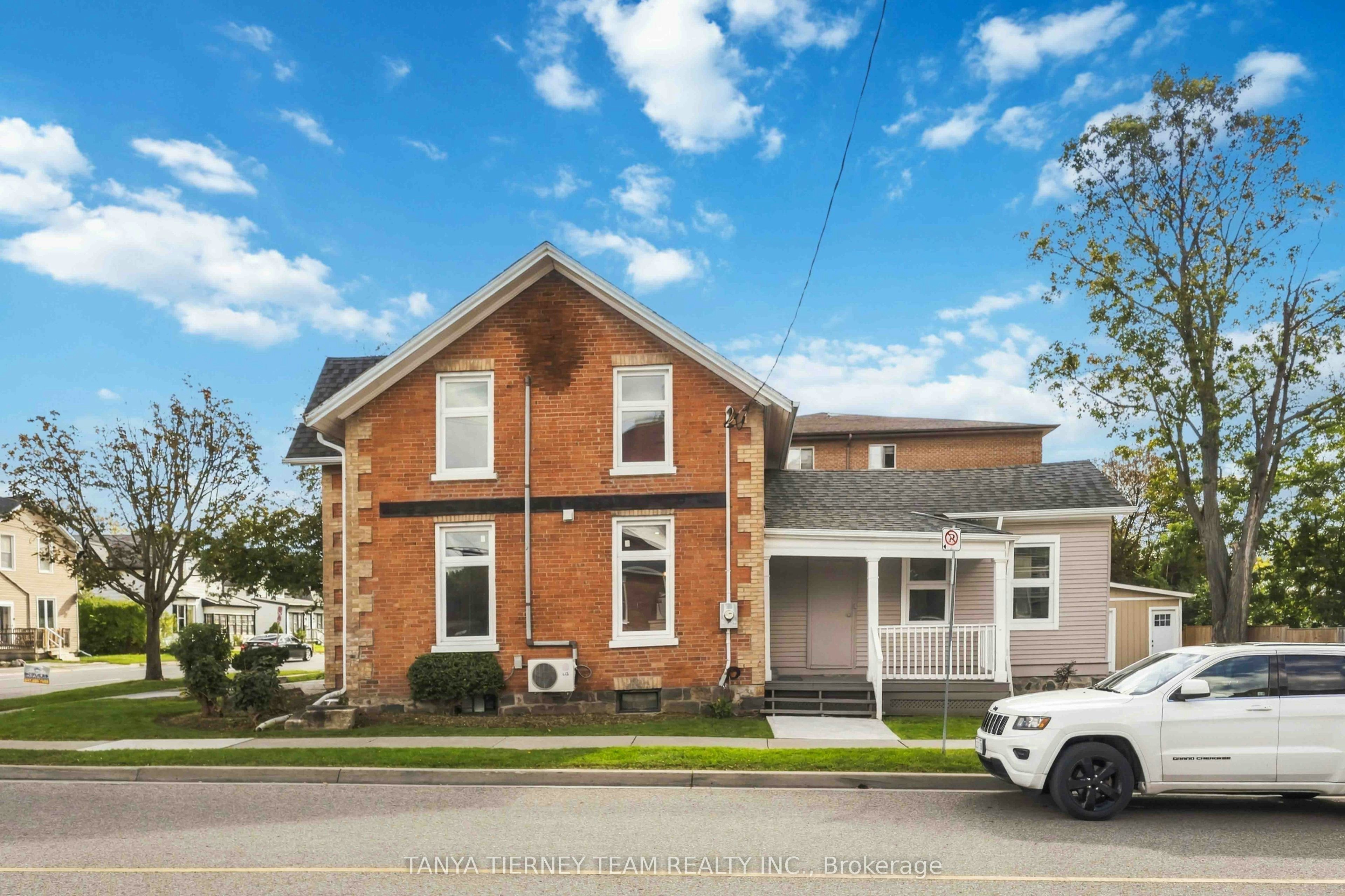 Upper-168 Centre Street S, Oshawa, ON, L1H 4A6 - 3