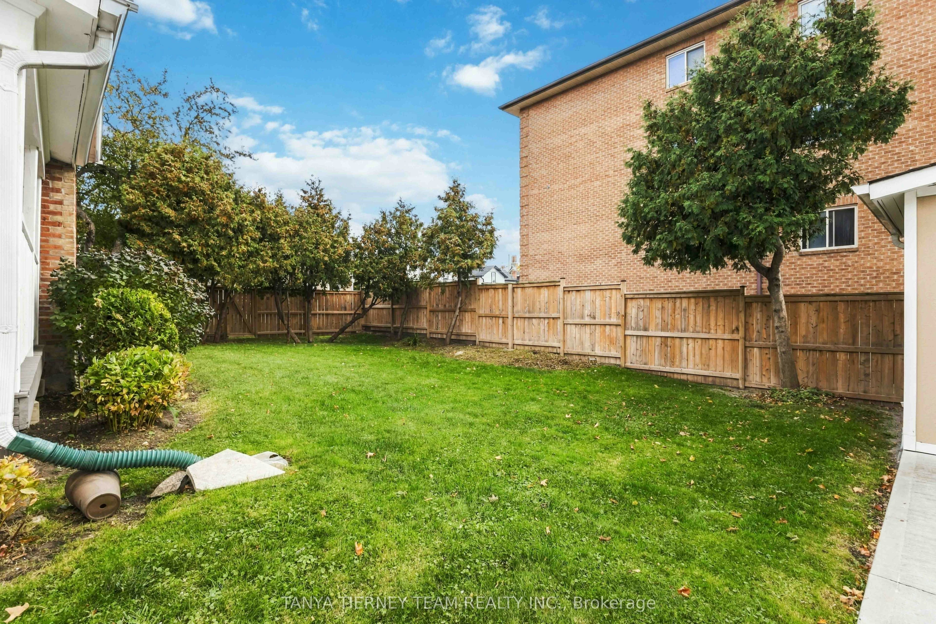 Upper-168 Centre Street S, Oshawa, ON, L1H 4A6 - 21