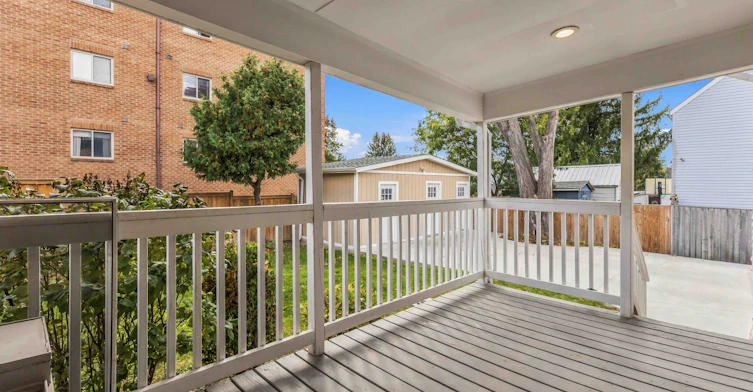 Upper-168 Centre Street S, Oshawa, ON, L1H 4A6 - 5