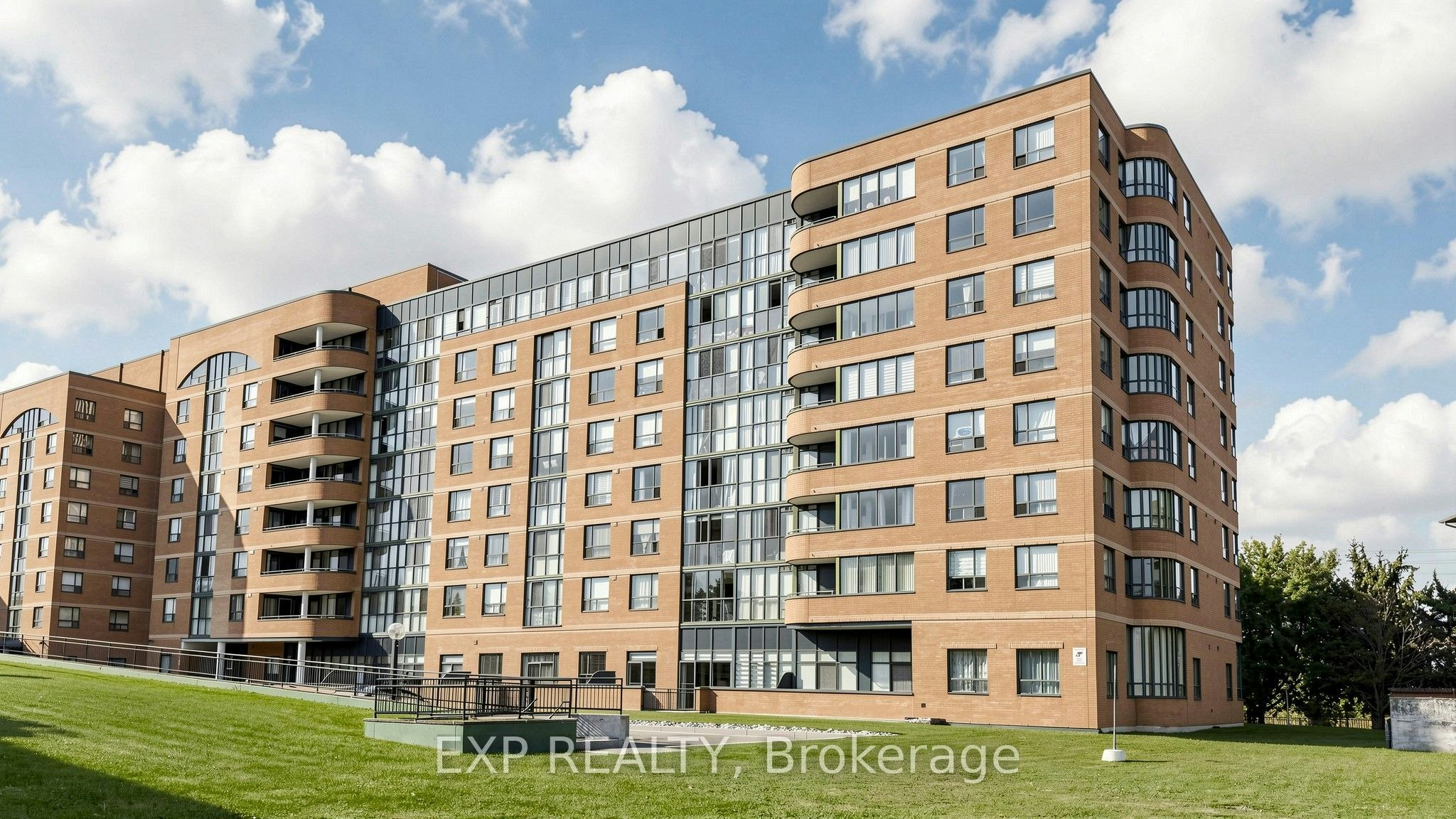 703-1655 Pickering Parkway, Pickering, ON, L1V 6L3