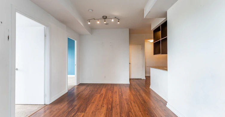 2220-181 Village Green Square, Toronto, ON, M1S 0K6 - 9