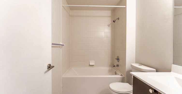 2220-181 Village Green Square, Toronto, ON, M1S 0K6 - 7