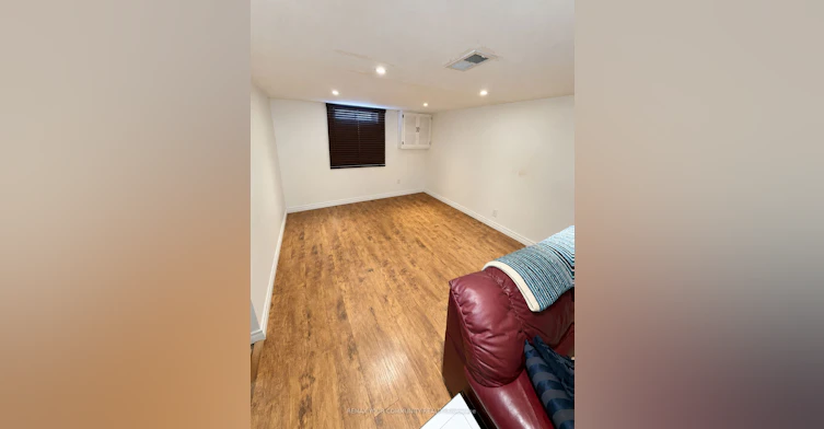 Lower-100 Ellington Drive, Toronto, ON, M1R 3Y1 - 10