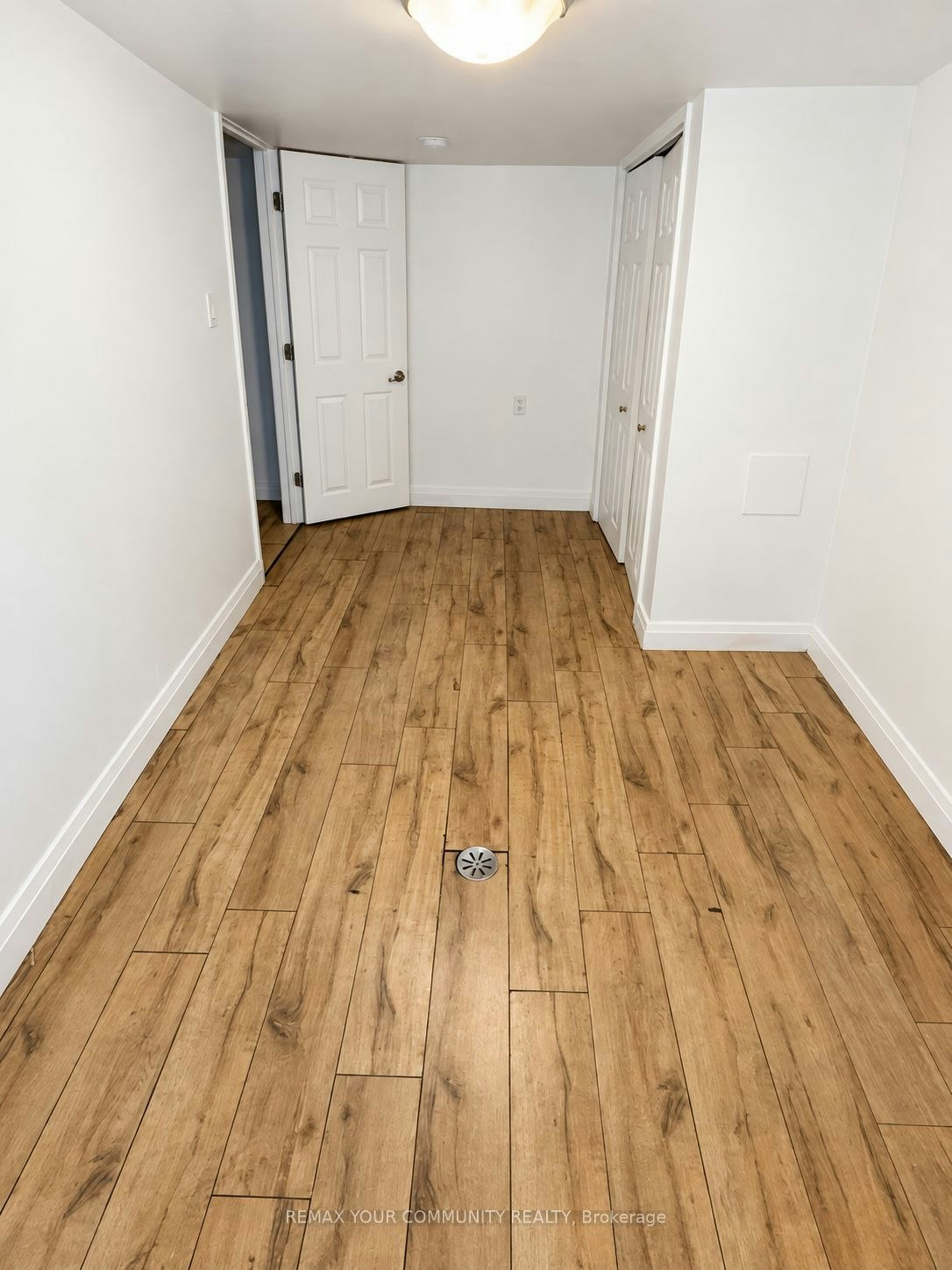 Lower-100 Ellington Drive, Toronto, ON, M1R 3Y1 - 12