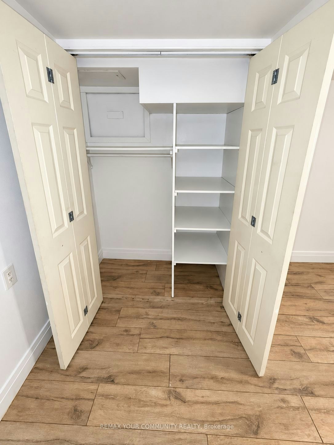 Lower-100 Ellington Drive, Toronto, ON, M1R 3Y1 - 13
