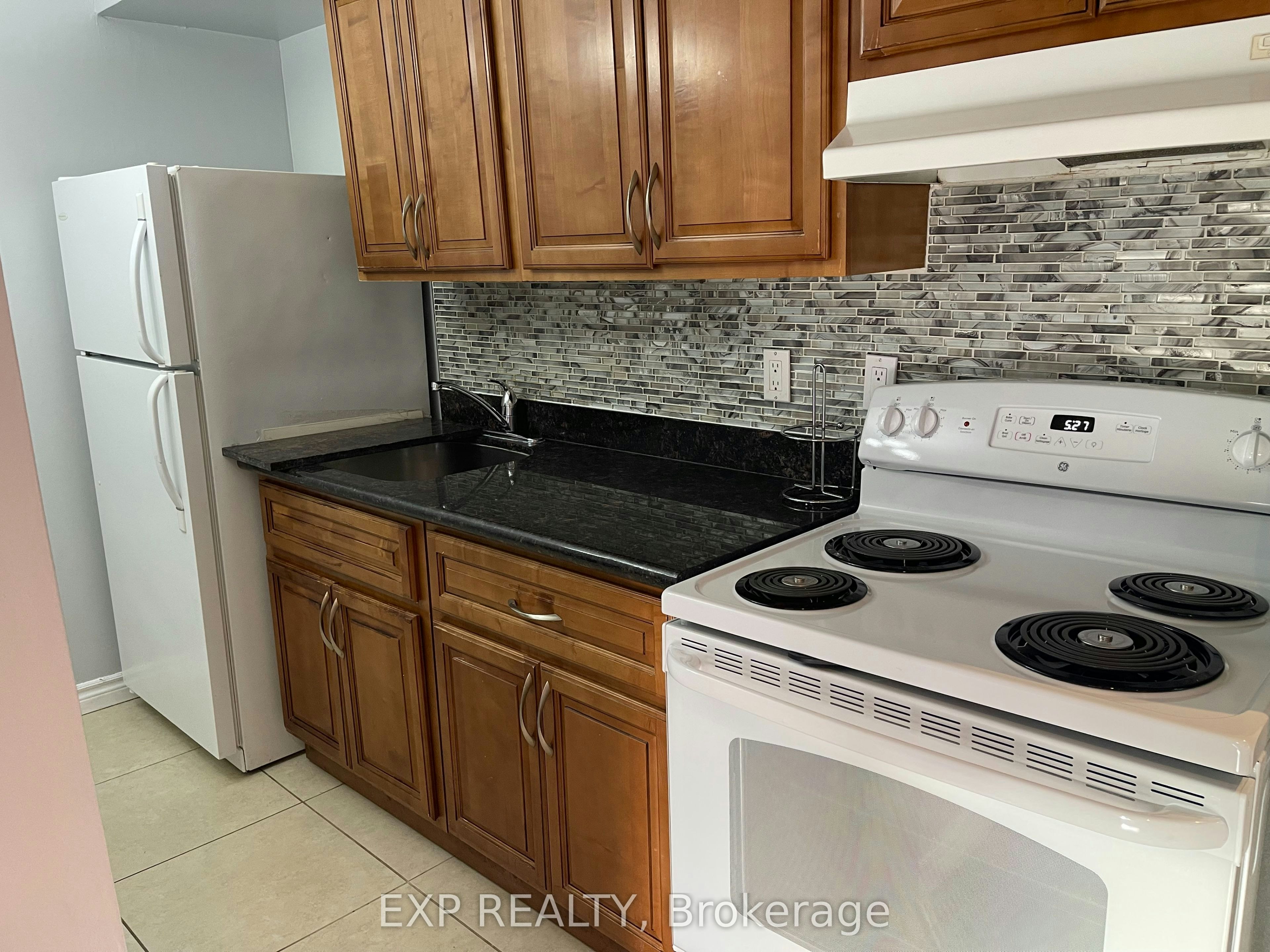 Ground Floor-94 Heale Avenue, Toronto, ON, M1N 3X8 - 14