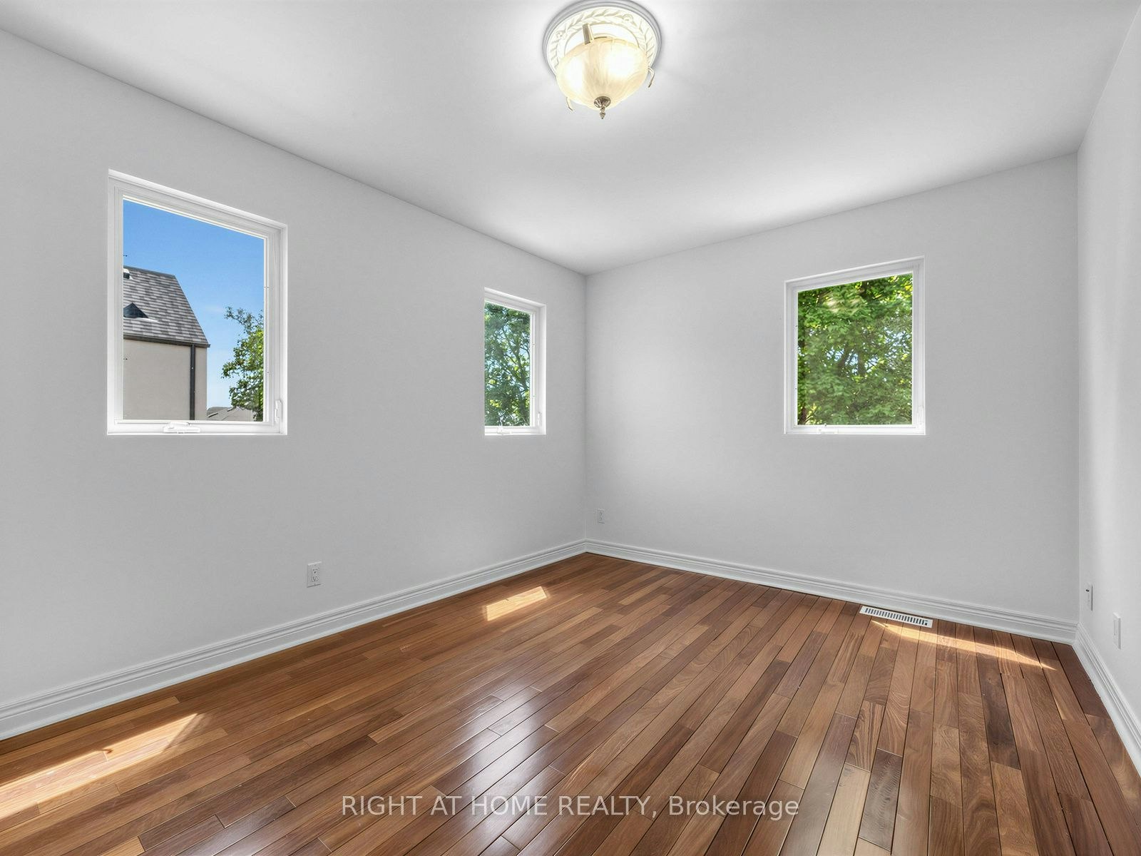 Main-20 Kildonan Drive, Toronto, ON, M1N 3B5 - 16