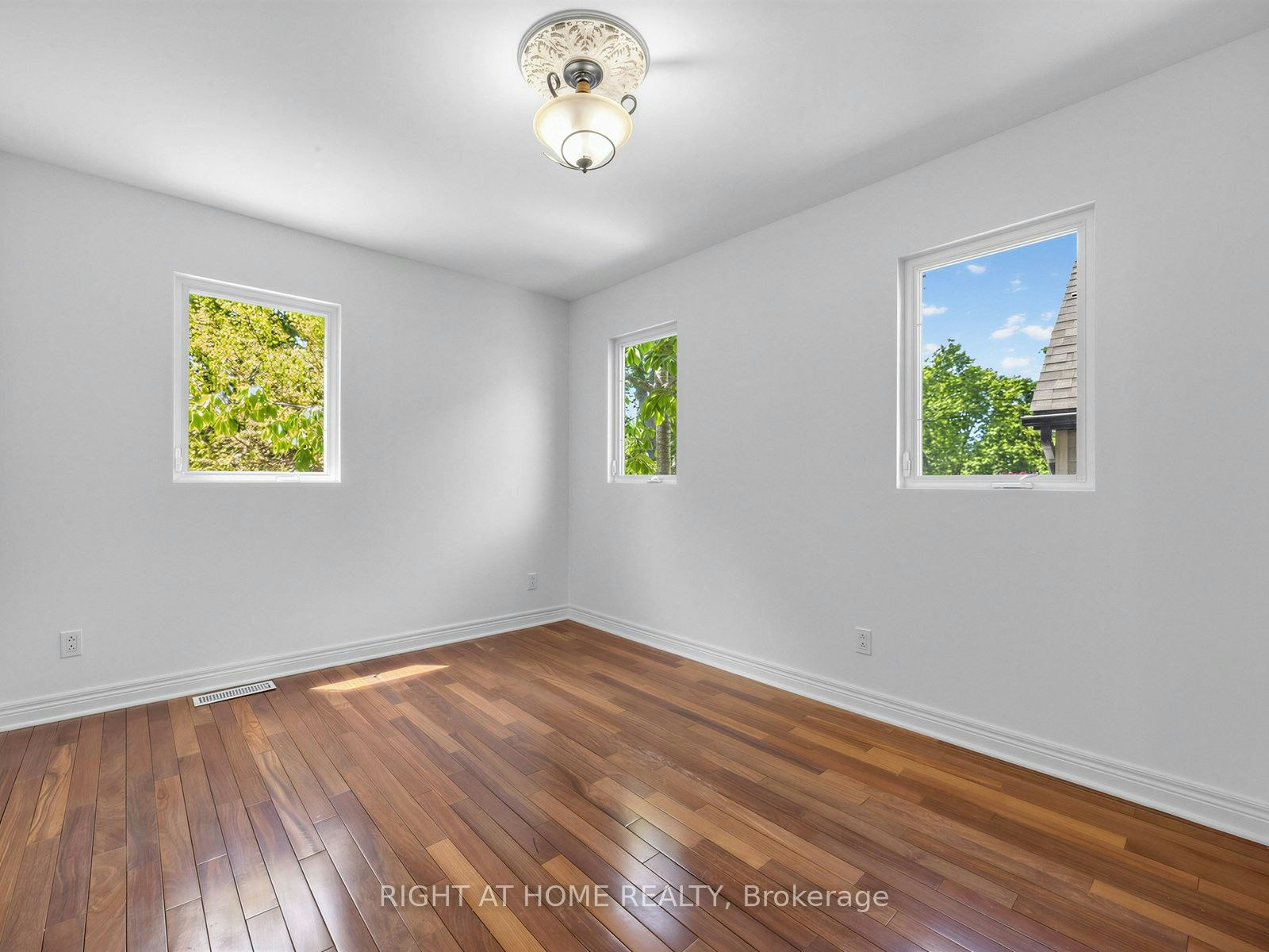Main-20 Kildonan Drive, Toronto, ON, M1N 3B5 - 18