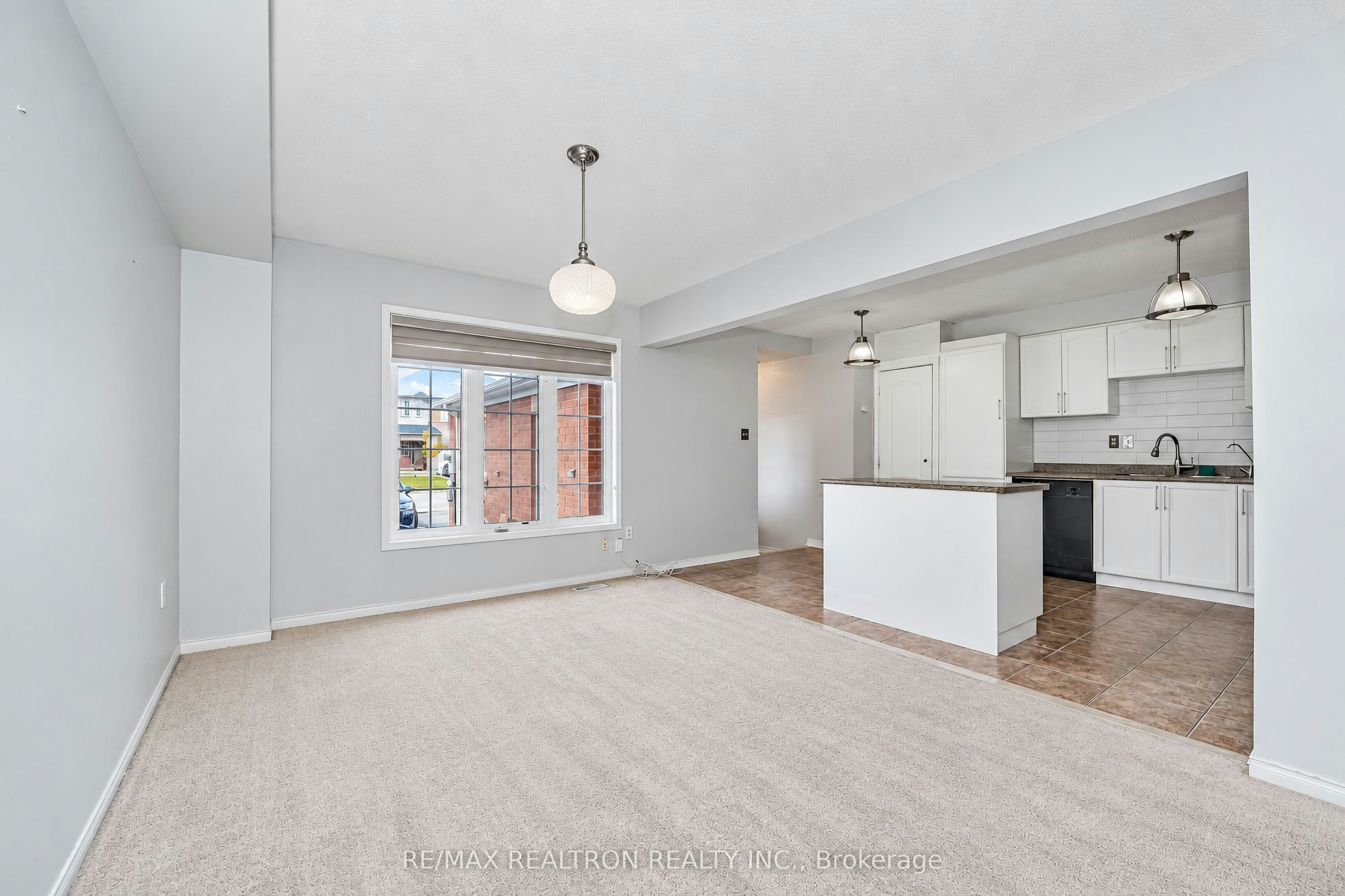 90 Williamson Drive E, Ajax, ON, L1T 0A5 - 10