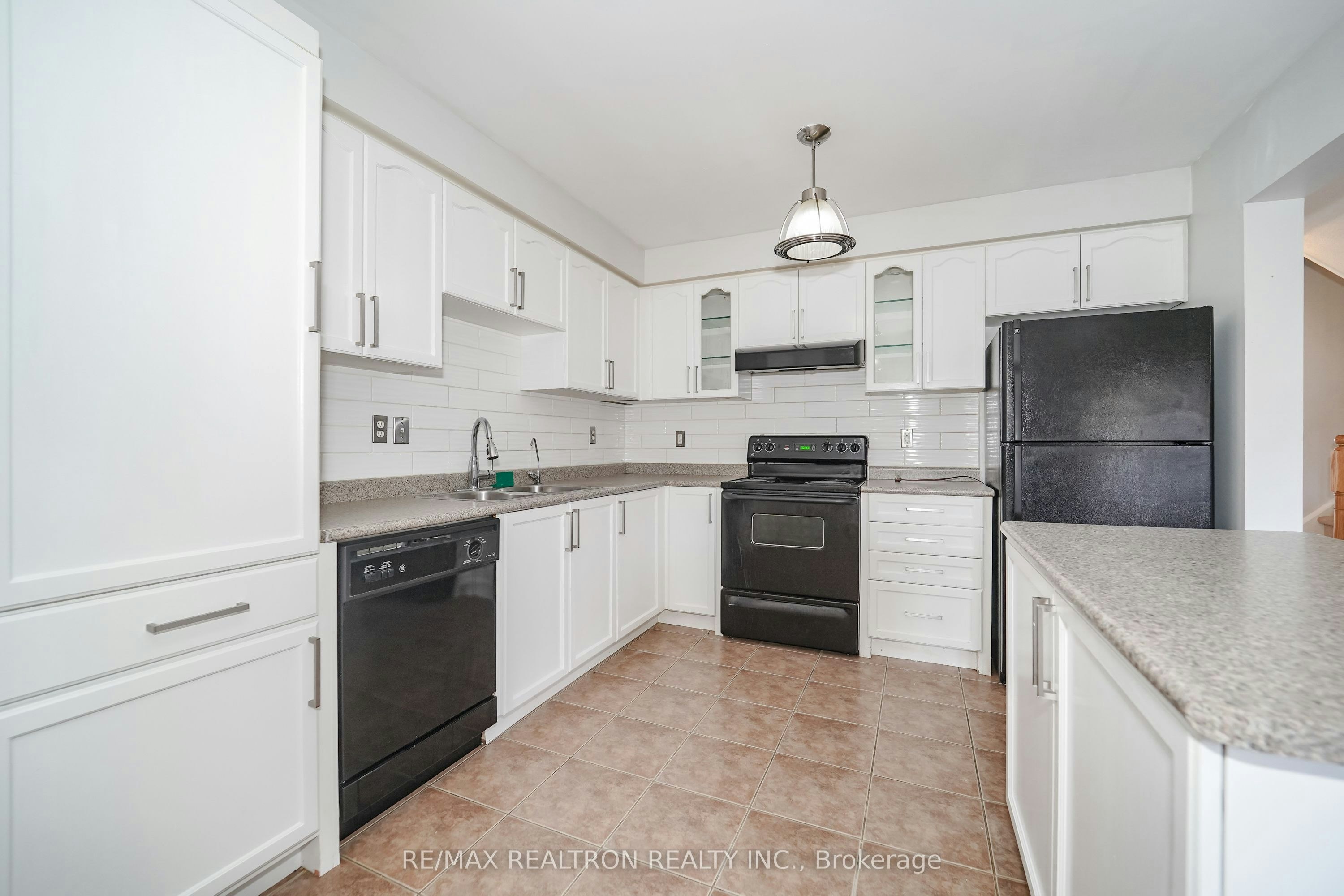 90 Williamson Drive E, Ajax, ON, L1T 0A5 - 12