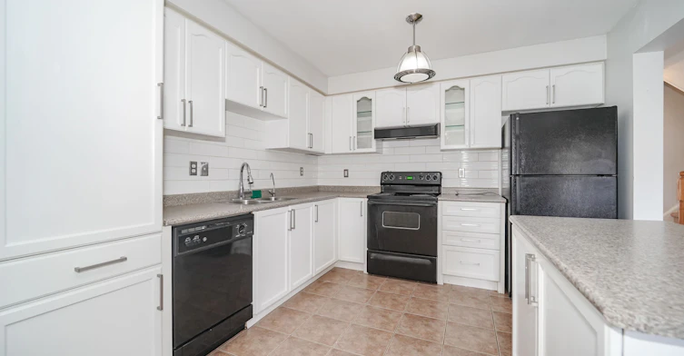 90 Williamson Drive E, Ajax, ON, L1T 0A5 - 12