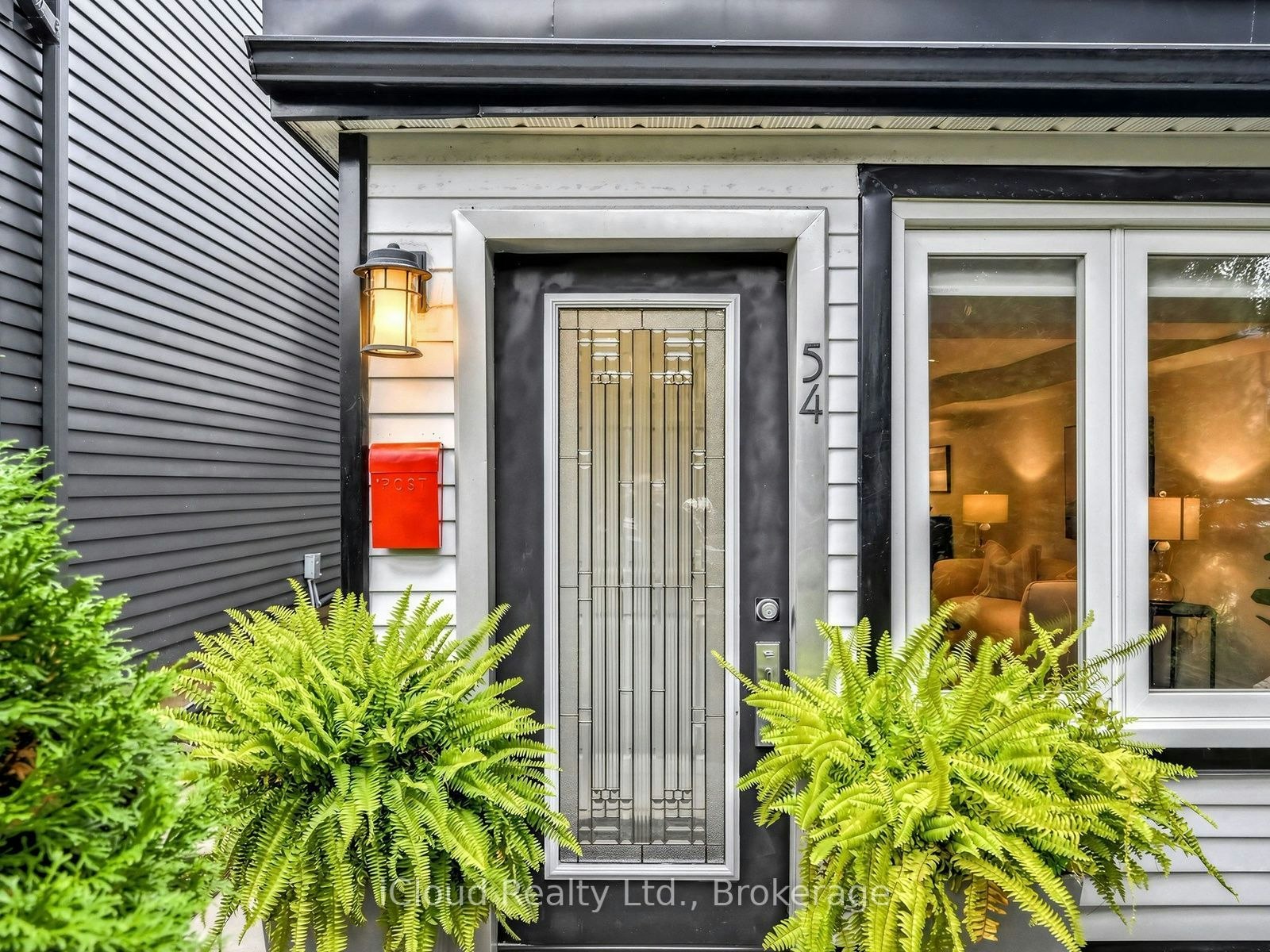54 Arundel Avenue, Toronto, ON, M4K 3A4