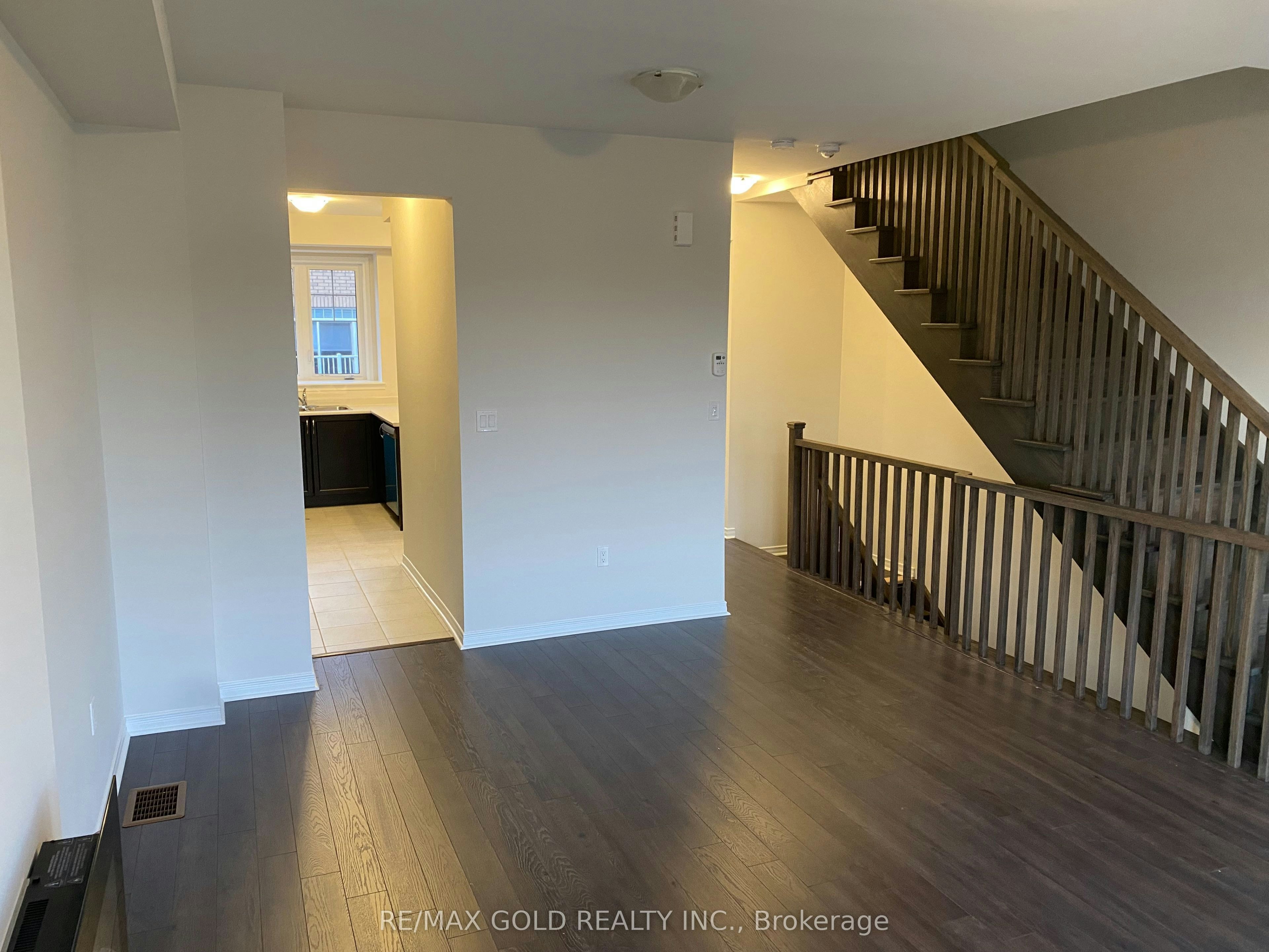 829 Atwater Path, Oshawa, ON, L1J 0E8 - 2