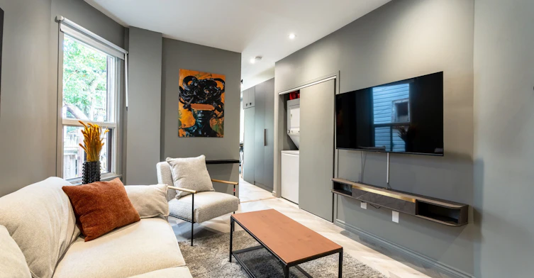 Main-797 Pape Avenue, Toronto, ON, M4K 3T2 - 4
